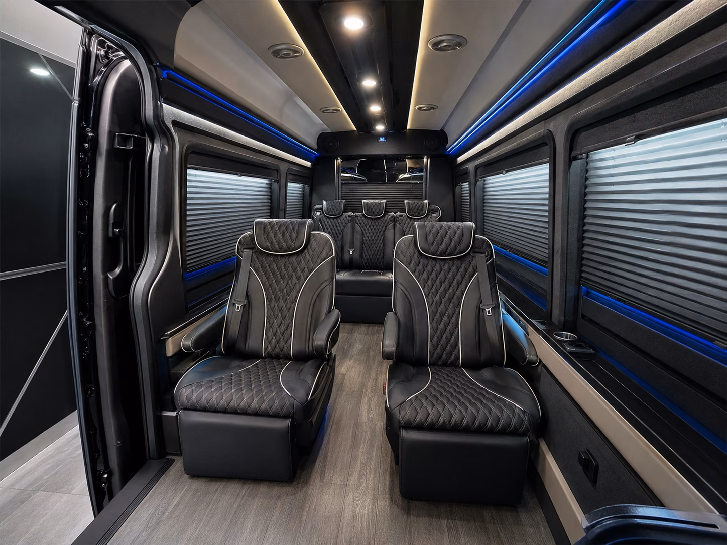 choosing the right bus size for your pueblo airport group